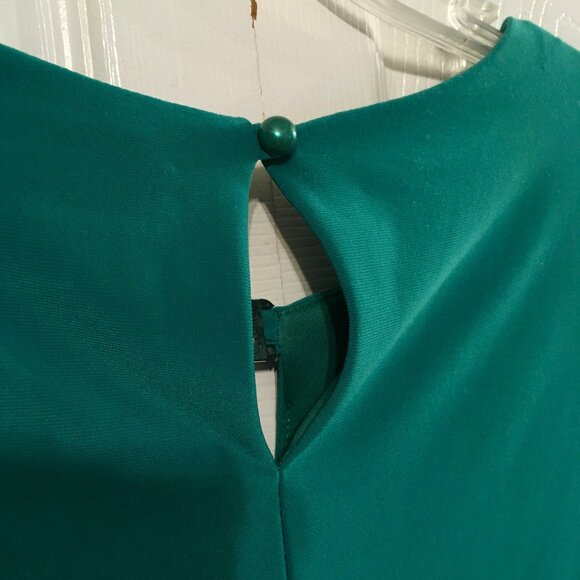 Scarlett Emerald Green Sheath Dress - Picture 6 of 9